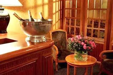 호텔 Metropolitan Champs Elysees 3*